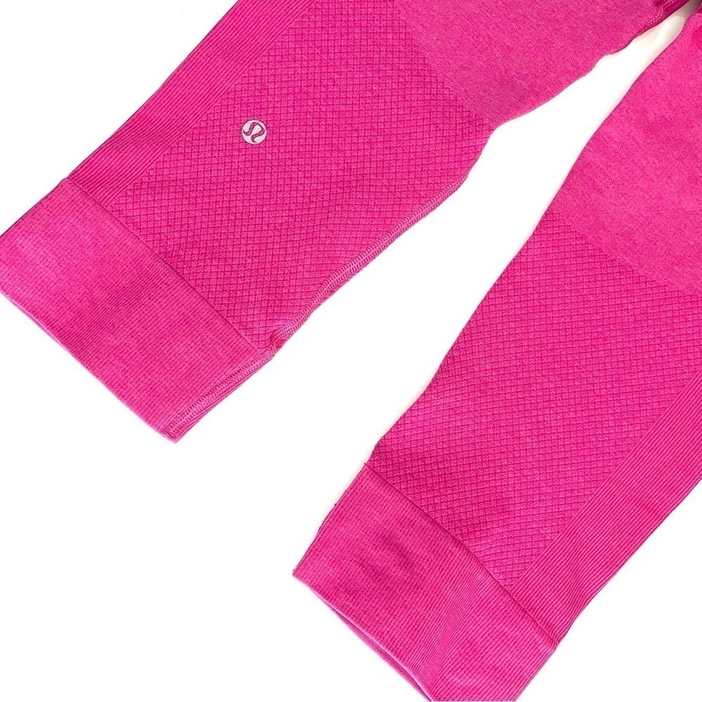 Lululemon Free To Flow Crop 17” Legging Magenta Sz 4 - Picture 9 of 12